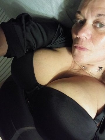 Louisville KY Female Escort — Try Me Tuesday, GFE & More - 1