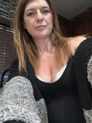 Las Vegas GFE Escort — Couples Welcome, Fetish Friendly Play - 1