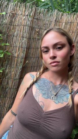 Maui Blonde Escort — Intelligent Conversations & Refined Company - 1