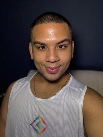 Fem Boy Escort in Brooklyn, NY — classy, discreet sessions - 1