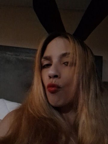 Long Island NY Escort — Card Dates & Outcalls Only - 1