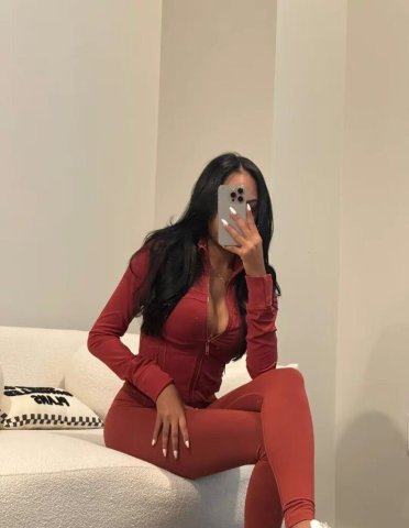 Pittsburgh Female Escort — pretty pink Latina mixed - 1