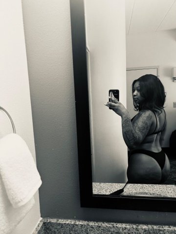 Norfolk Virginia Female Escort — Specials (24) - 1