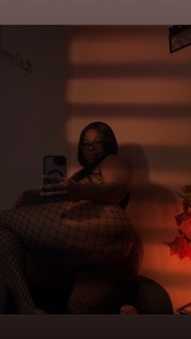 Fresno CA Phone Calls Only Mistress — Lingerie Massages on a Table - 1