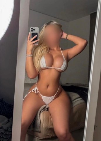 Sexy Colombiana (Latina) Escort — La Salle County, IL - 1