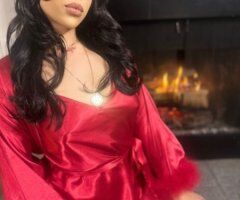 Seattle Female Escort — Natural hourglass model, in-person companionship & mild domination - Image 2