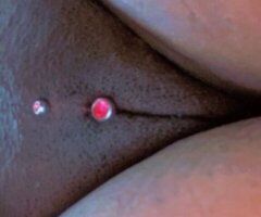 Raleigh-Durham SuperSquirter (Deep Throat, Foot Fetish, Dominant/Submissive) - Image 5