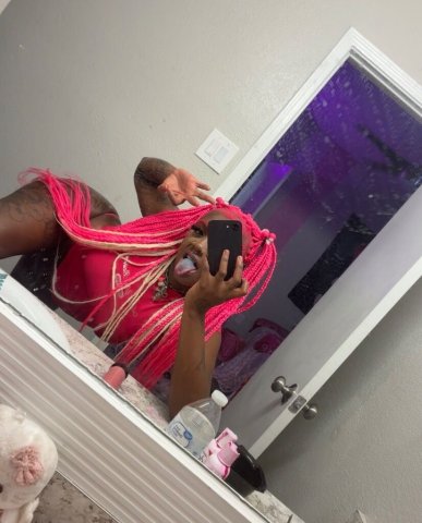 Dallas, Texas Female Escort — FaceTime verification & 15-minute session - 1