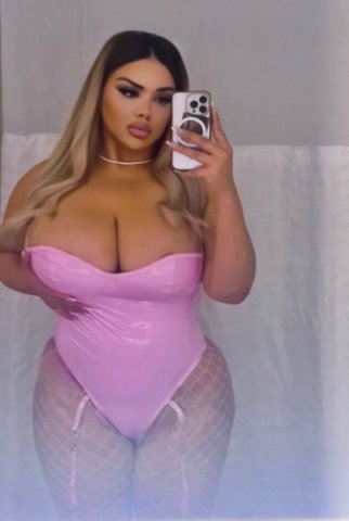 Kimberly — Curvy Incall & Outcall Fun (Gentlemen Only) in Portland - 1