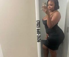 Voluptuous Goddess Escort in Ventura for Extended Sessions - Image 8