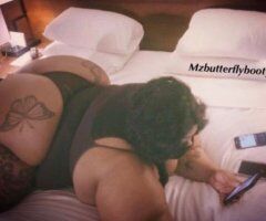 Birthday Goddess SSBBW Party Play in Detroit - Image 8