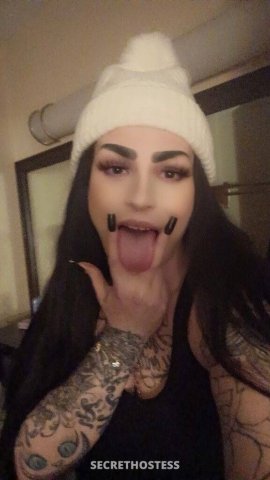 Detroit Female Escort — Thick PAWG, Hosting East - 1