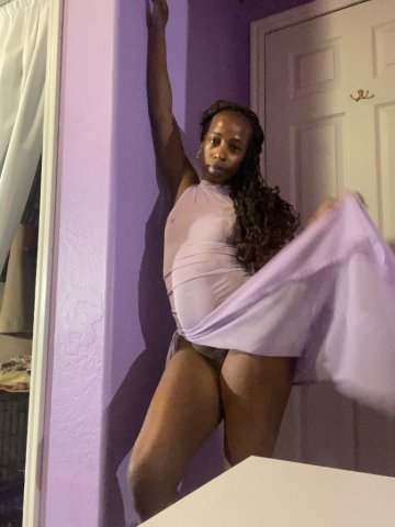 Elegant, Attentive Female Escort in Wyoming - 1
