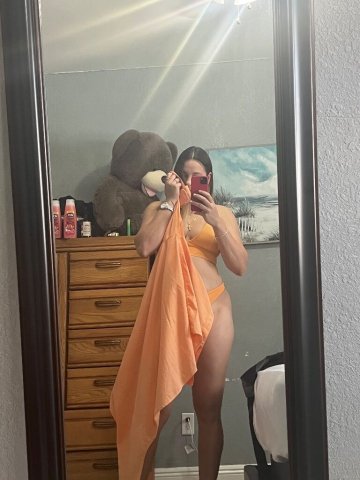 Latina Escort (29) in St. Augustine, Florida - 1