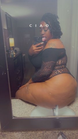 Thick BBW Realtor Escort (Incalls Now) — Baton Rouge, LA - 1