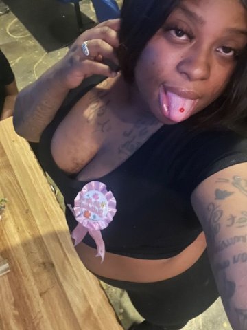 Incall Fun Sessions in Petersburg — Live Video Options - 1