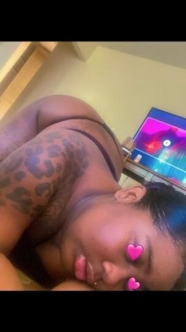 Candy — $100 Quick Visit Female Escort (Cedar Rapids, IA)  - 1