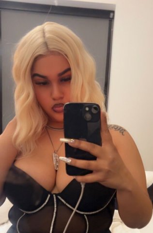 Candiwayz in Allentown, PA — outcall fetish-friendly facetime & content - 1