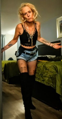 Tampa Female Escort — Incall or Car Date, FaceTime/Google Meet - 1