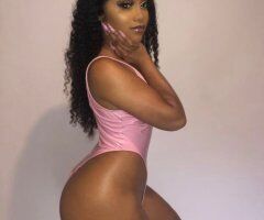 North Bay Discreet Female Companion - Image 3