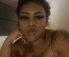 Southern Maryland escorts - Waldorf In-Call — April’s Trucker-Friendly Party Overnights
