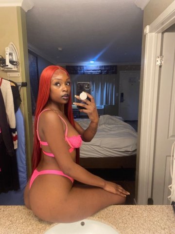 Ukiah In-Calls & Outcalls — Malaysia Slim-Thick Escort - 1