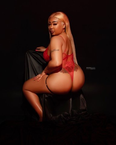 Shanti — Asheville NC Discreet Female Escort (Exotic & Wet Head) - 1