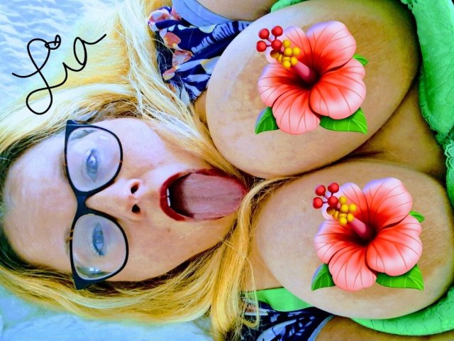 Charlotte BBW / MILF Phone Verification, Video Chat, Videos & Nudes - 1