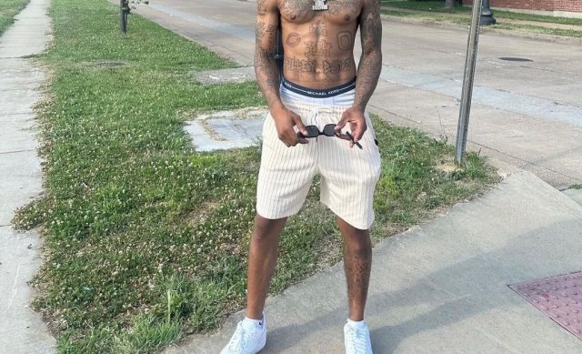 St. Louis Male Escort — Incalls & Outcalls (Cash Only) - 1