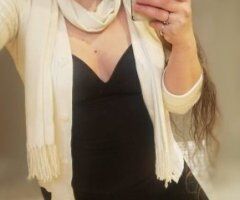 Seattle Blonde Escort — Full-Body Hot Oil Massage (Incall & Outcall) - Image 5