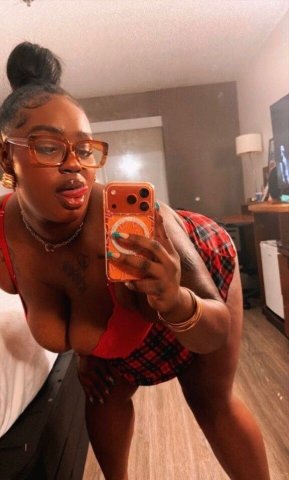 Central Jersey Cash & Seat Smoker Special — “120HH” Girlfriend Experience - 1