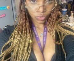 Morgantown, West Virginia Escort — Busty, Thick Build - Image 9