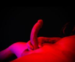 Minneapolis / St. Paul escorts - Minneapolis/ St. Paul Bottom Male Escort — 6ft, 185lbs, discreet 24/7