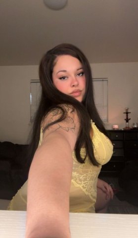 Everett WA Escort — Squirt Services (FaceTime Available) - 1