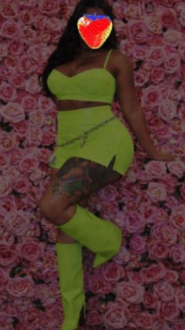 Miami Female Escort — outcalls only, upscale companionship & dinners - 1