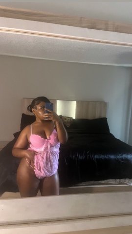 Honeybunn (22) — Sensual Ebony Goddess, relaxing play, outcalls with deposit - 1