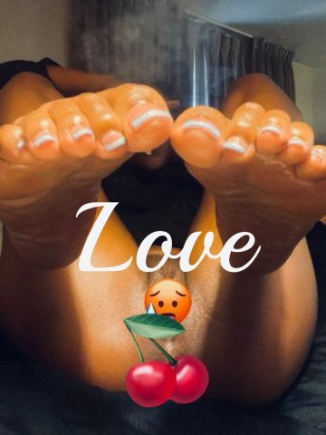 Nashville TN Petite In-Call Female Escort — Multiples Hours + No Deposit Request - 1
