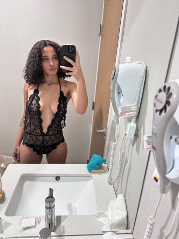 Washington D.C. Outcalls & Incalls — Tight, Wet Redbone - 1