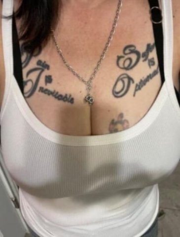 Valdosta GA Tight Ass Gymnast — 38DD, natural - 1