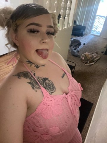 Montgomery Female Escort — Custom FanSly & X content + booking deposit - 1