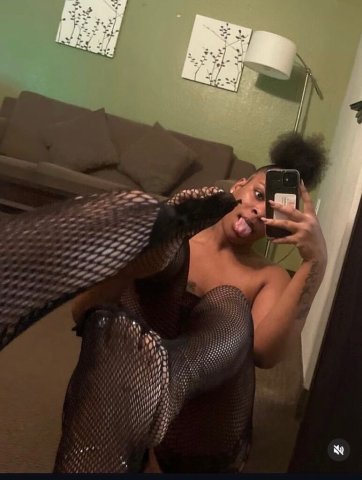 Available and accepting new dates — friendly girlfriend meets in Baton Rouge - 1
