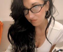 Outcall-only specials in Bend — video, text, calls too (36) - Image 2