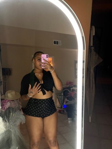 Houston Female Escort — Outcall + Car Date (Incall) - 1