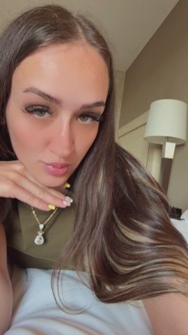 Long Island Petite Female Escort — In-call luxury + Facetime verification - 1