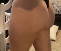 Krystal (Bohemia) Incalls & Outcalls — Discreet Female Escort - Image 2