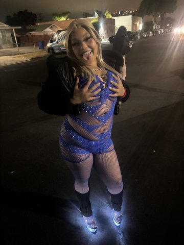 Early Morning Specials — Curvy Exotic Red Companion (26) - 1