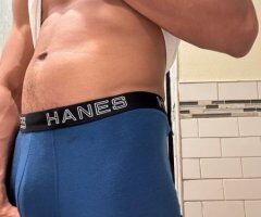 Queens escorts - Queens Male Escort — Couple-style, teasing tension & late-night company