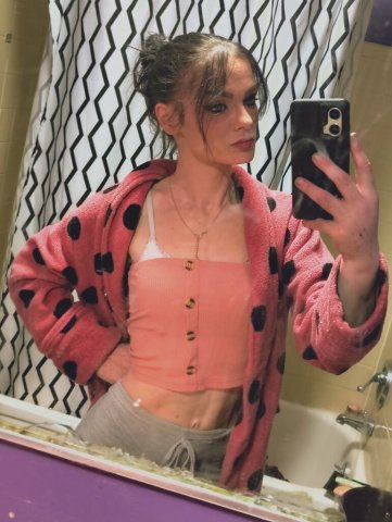 Detroit Incalls — Late-Night Snapchat - 1