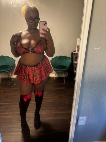 Payless ♀ in Huntsville, AL — 24 - 1