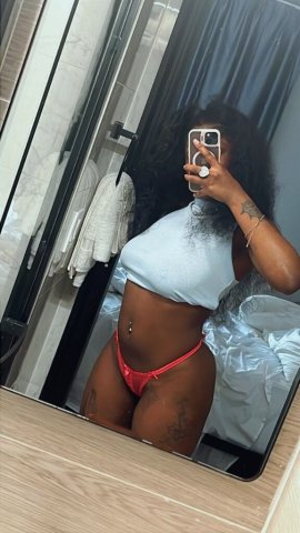 Brooklyn Female Escort — discreet upscale performance - 1